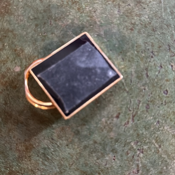 LOUIS VUITTON NANOGRAM PHONE RING HOLDER - Picture 3 of 4